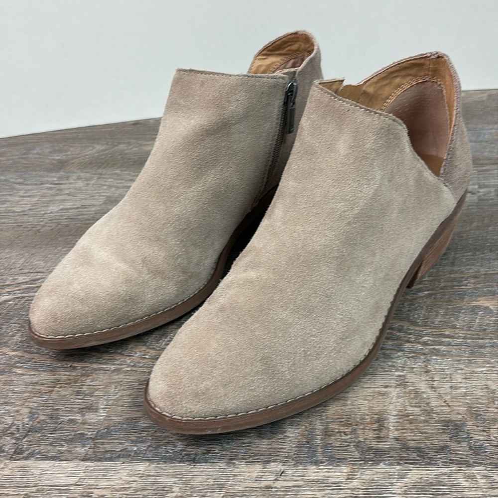 Lucky Brand FRANKELA Taupe Suede Ankle Bootie Size 9.5